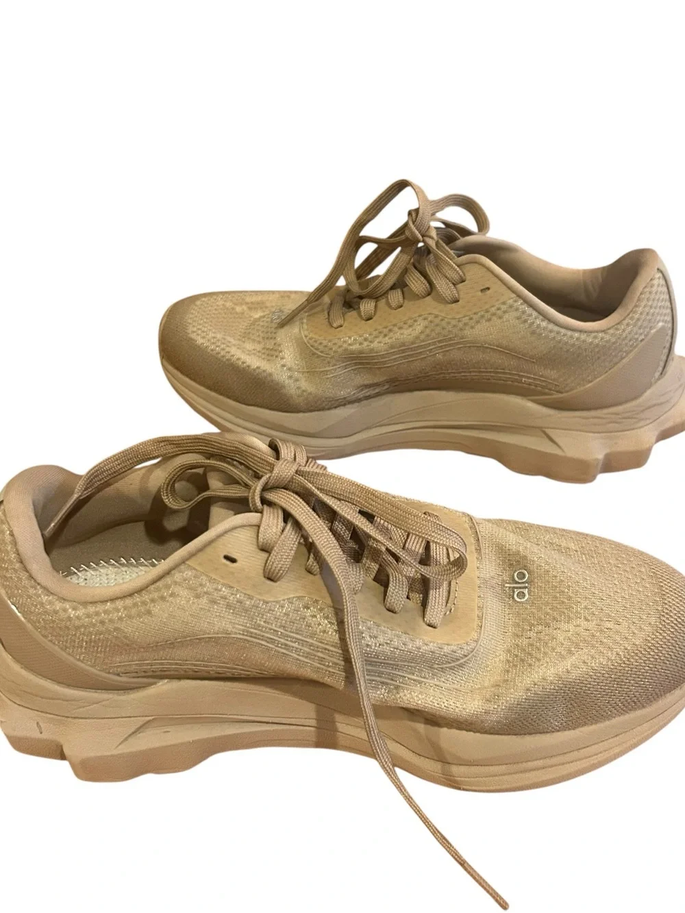 Alo Runner Sneakers Sz 8 Gravel